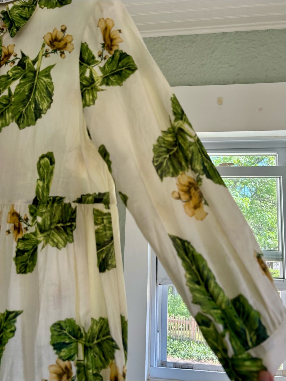 Zara limited edition maxi dress w/ cream & palm print. Size USA Small - Picture 5 of 8